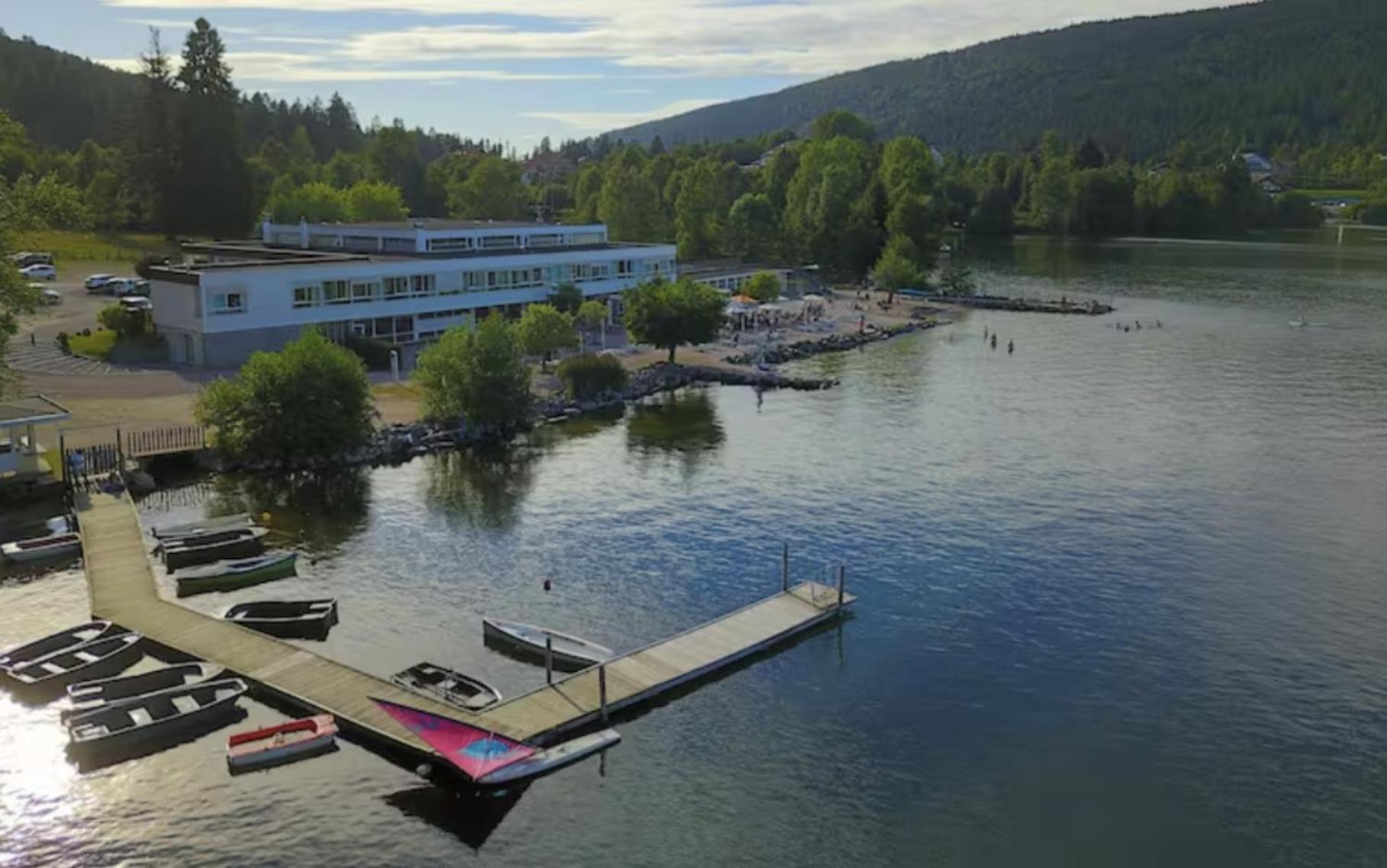 Lido Au Bord De L'eau 2*